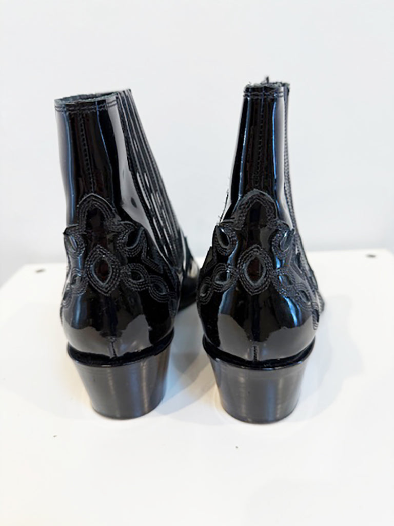 CALVIN KLEIN 205W39NYC