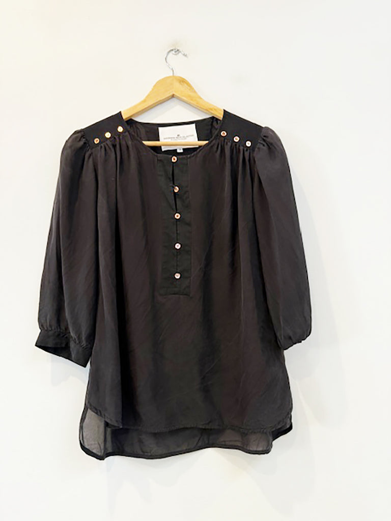 DESIGNERS REMIX COLLECTION