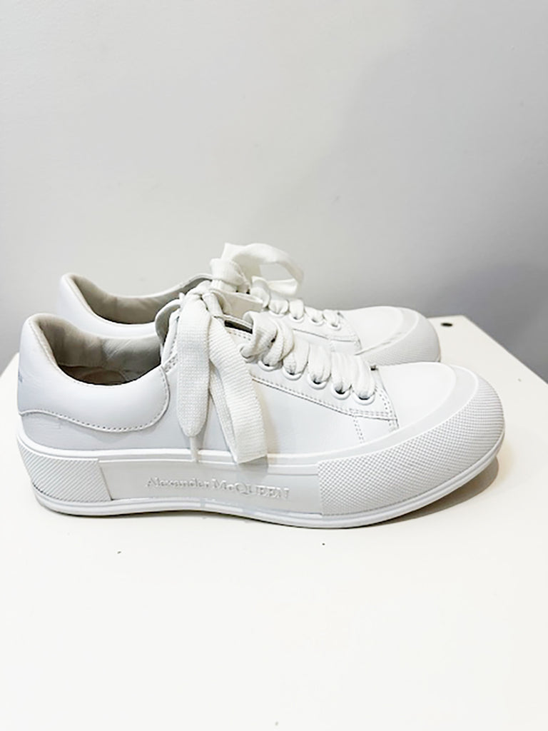 ALEXANDER MCQUEEN