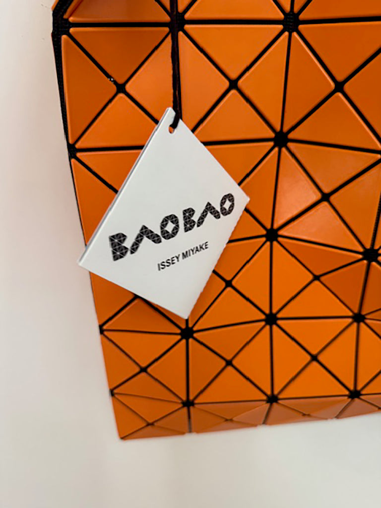 ISSEY MIYAKE