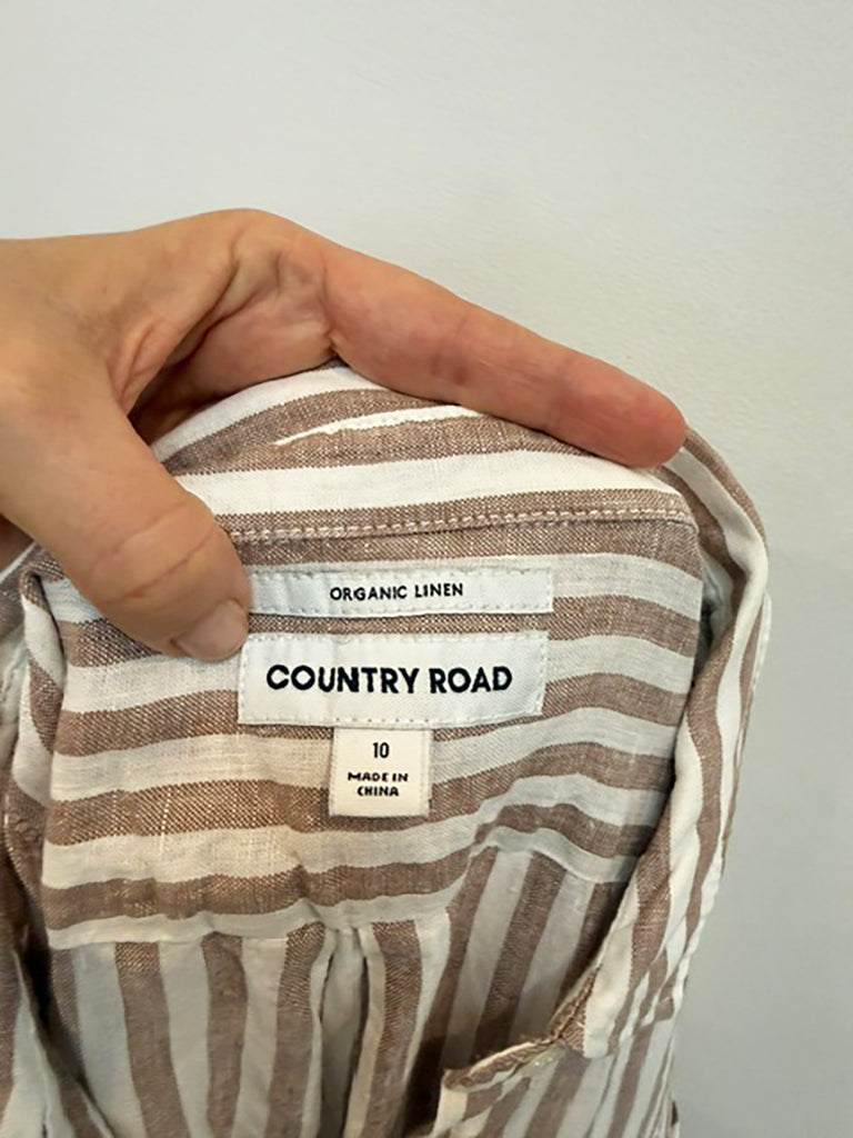 COUNTRY ROAD